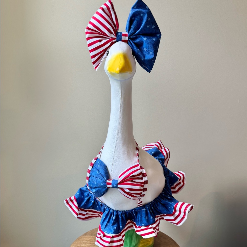 23” porch goose patriotic bikini outfit with bow